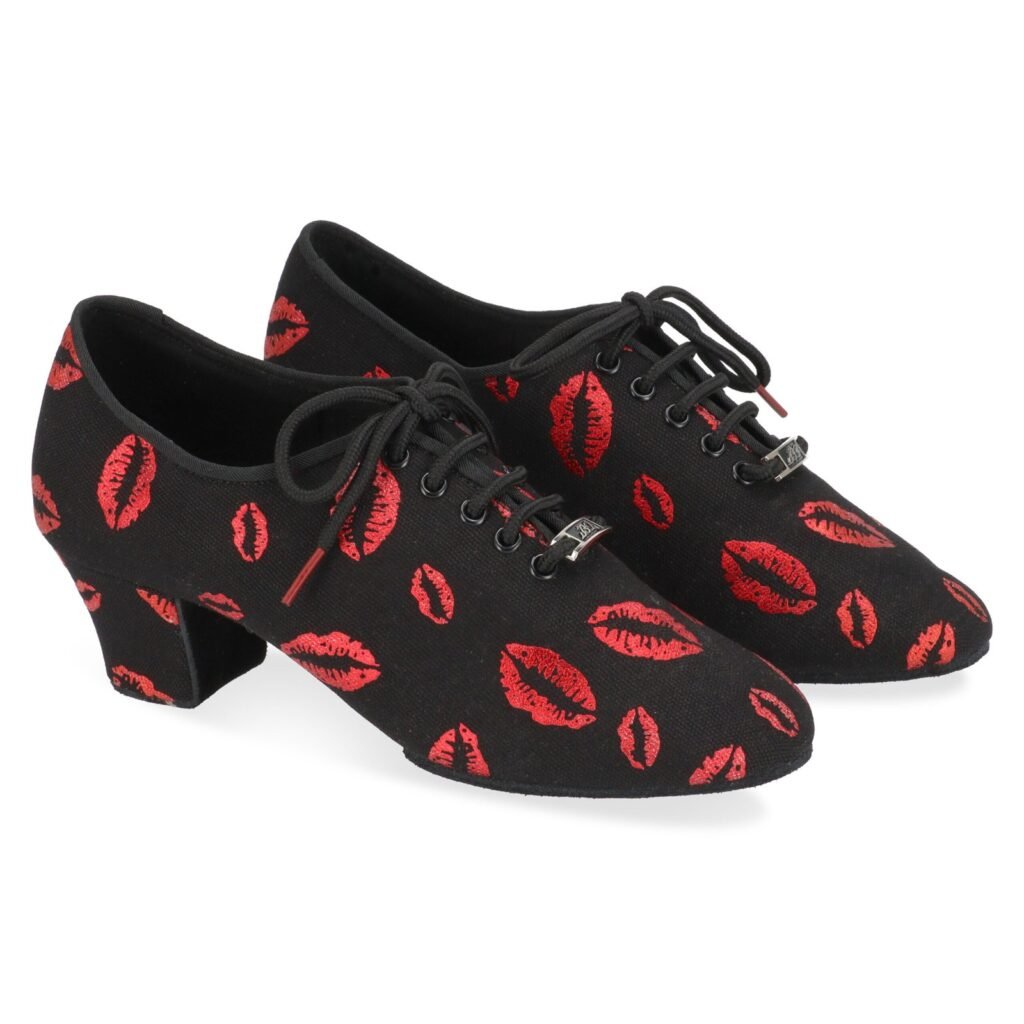 BDT1-B Canvas Red Kisses (lankstus padas)